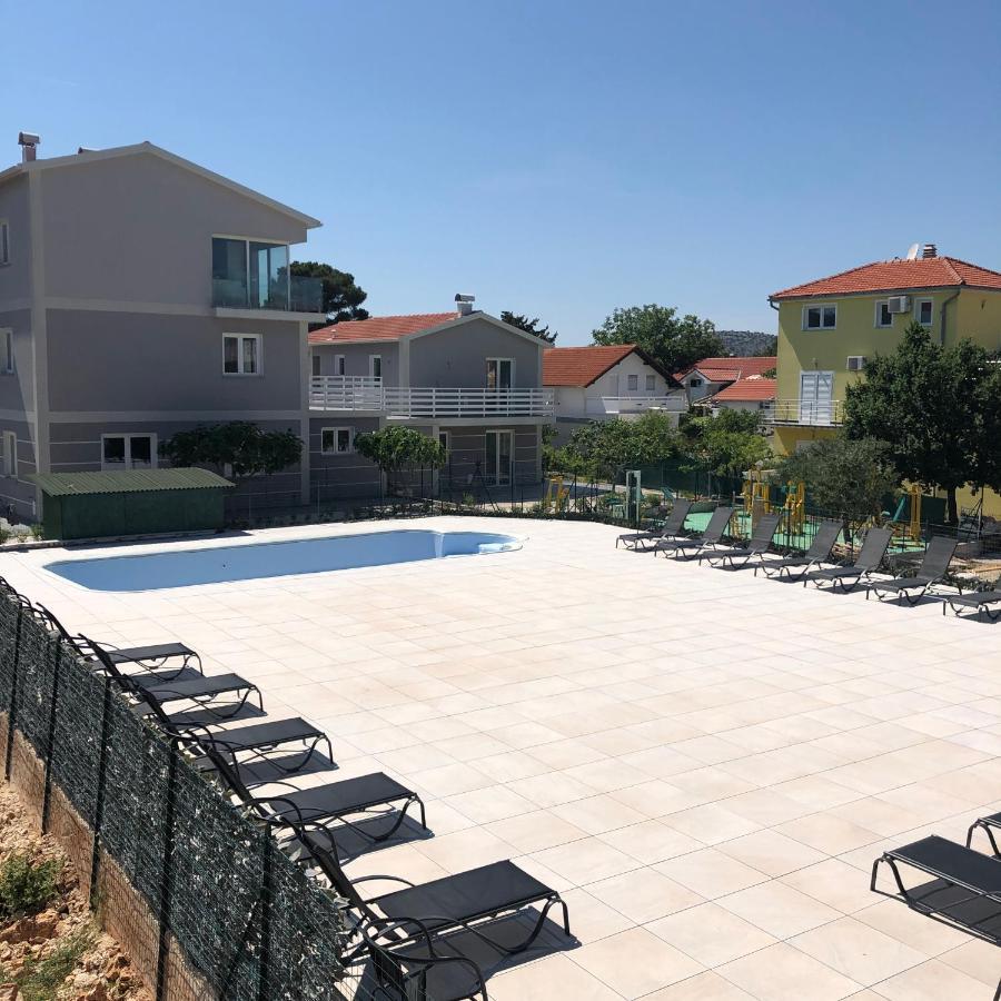 Lipovac Resort Ficus Bilice Εξωτερικό φωτογραφία
